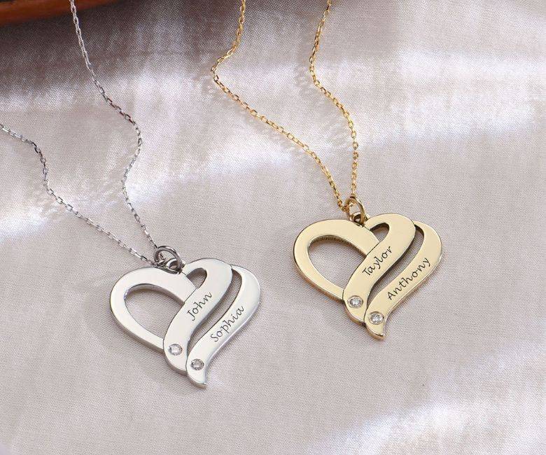 Zwei Herzen für immer vereint – Kette mit Diamanten - Premium Silber Zwei Herzen für immer vereint – Kette mit Diamanten - Premium Silber