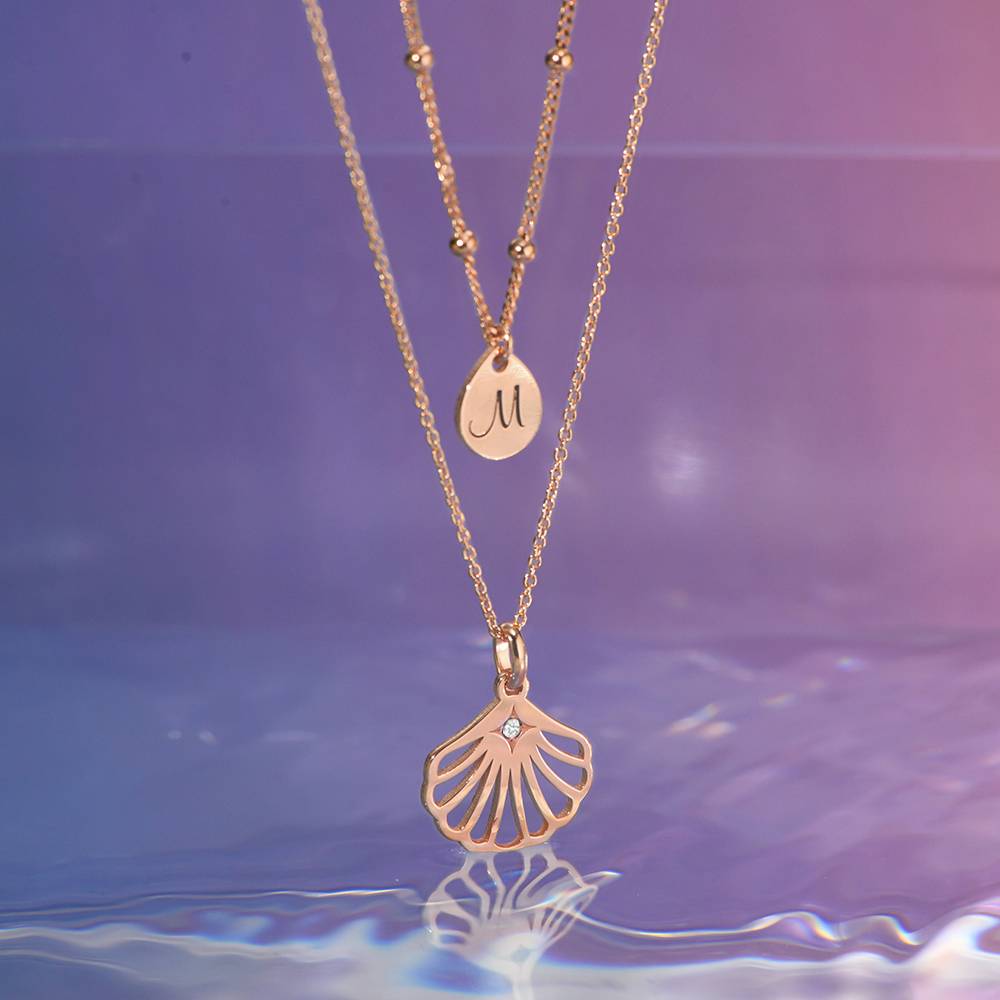 Ariel Muschel Initial Halskette mit Diamant - rosévergoldetes Sterlingsilber-1 Ariel Muschel Initial Halskette mit Diamant - rosévergoldetes Sterlingsilber-1 Produktfoto