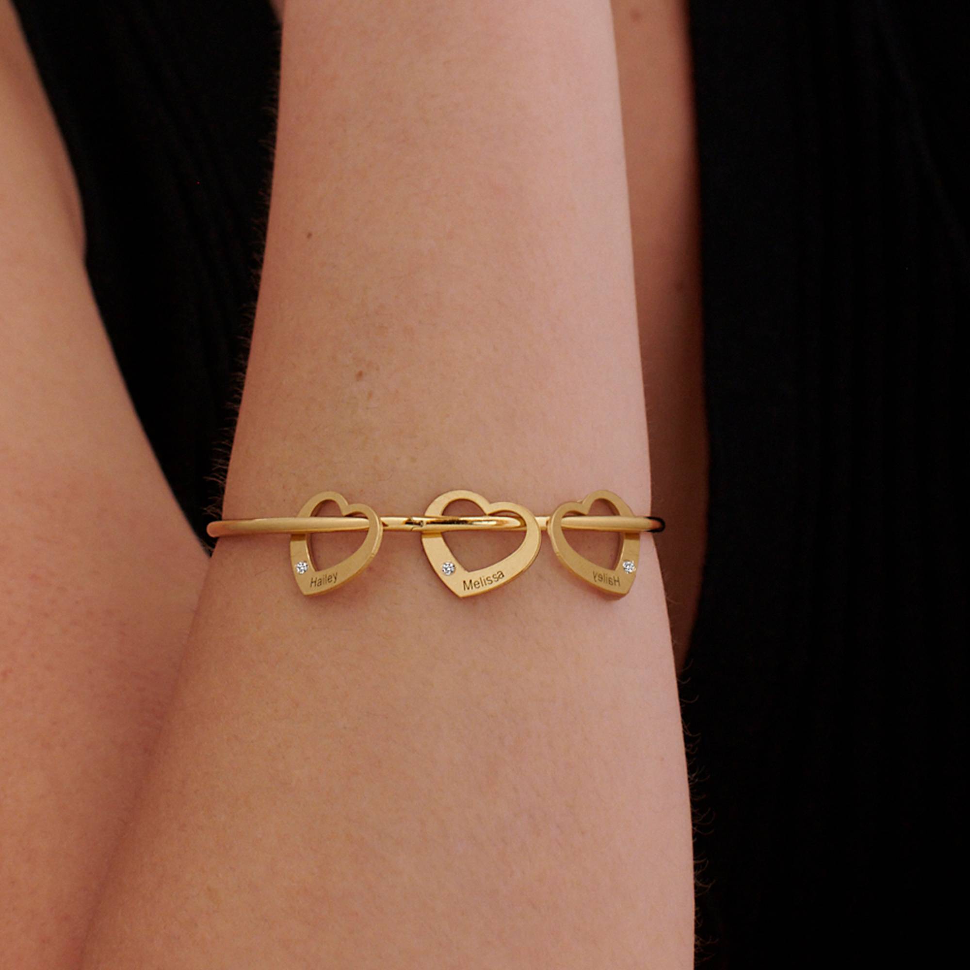 Chelsea Armreif mit Herz-Charms und Diamanten - Vergoldet-3 Produktfoto
