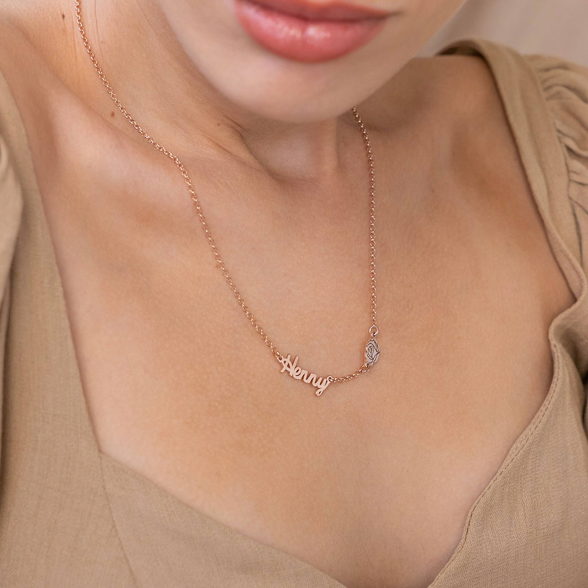 Blühende Geburtsblume Mehrnamen-Kette - rosévergoldetes Sterlingsilber-4 Blühende Geburtsblume Mehrnamen-Kette - rosévergoldetes Sterlingsilber-4 Produktfoto