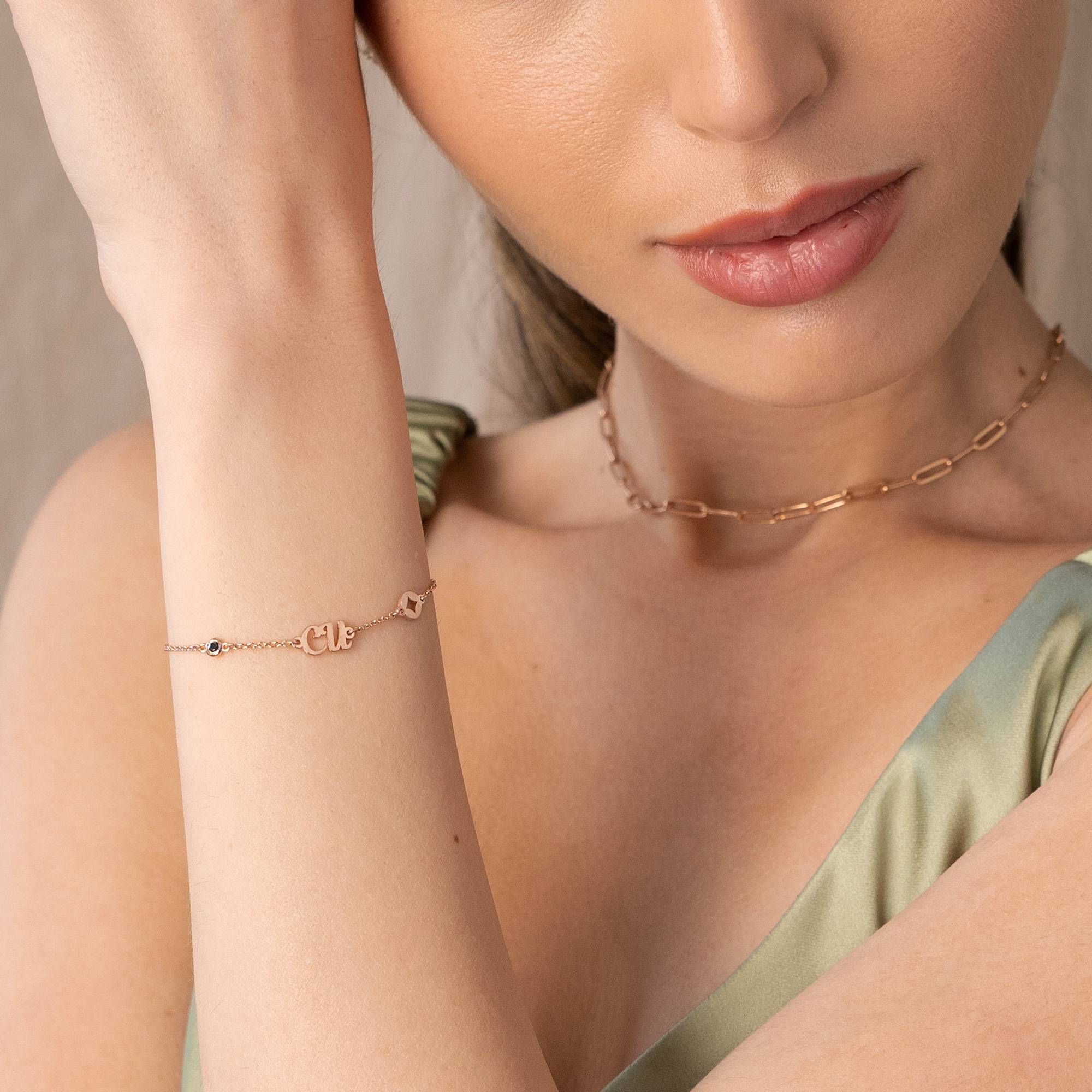 Bridget Stern Initial Armband / Fußkettchen mit Edelstein - rosévergoldetes Sterlingsilber-3 Bridget Stern Initial Armband / Fußkettchen mit Edelstein - rosévergoldetes Sterlingsilber-3 Produktfoto