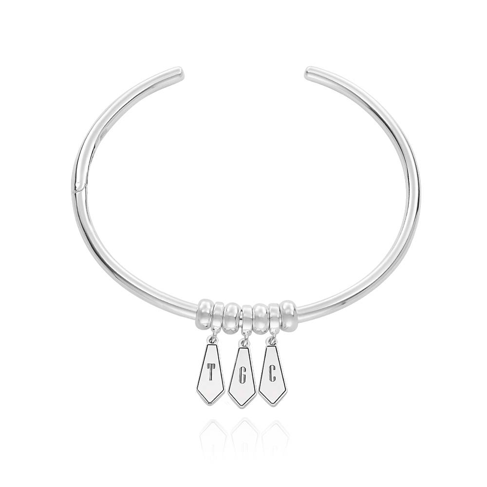 Gia Initial Armreif mit Tropfen-Anhängern - 925er Sterlingsilber-4 Gia Initial Armreif mit Tropfen-Anhängern - 925er Sterlingsilber-4 Produktfoto