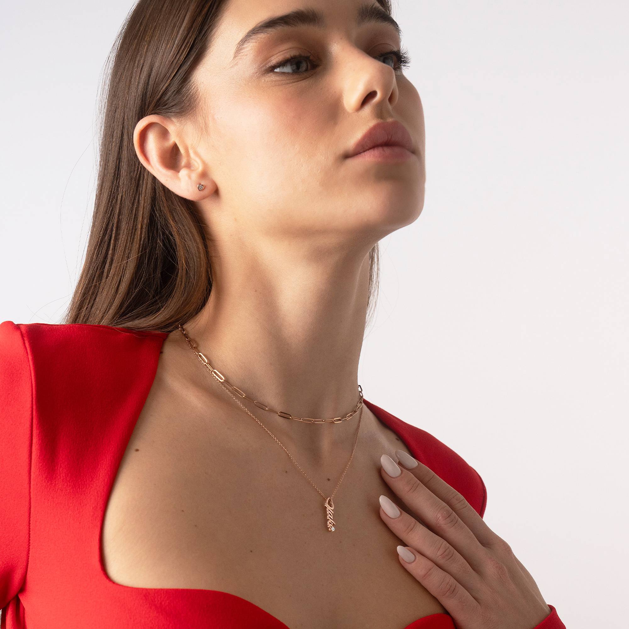 Kette mit vertikalen Herztropfen-Namensanhängern und 0,05 ct Diamanten - rosévergoldetes Sterlingsilber-5 Kette mit vertikalen Herztropfen-Namensanhängern und 0,05 ct Diamanten - rosévergoldetes Sterlingsilber-5 Produktfoto