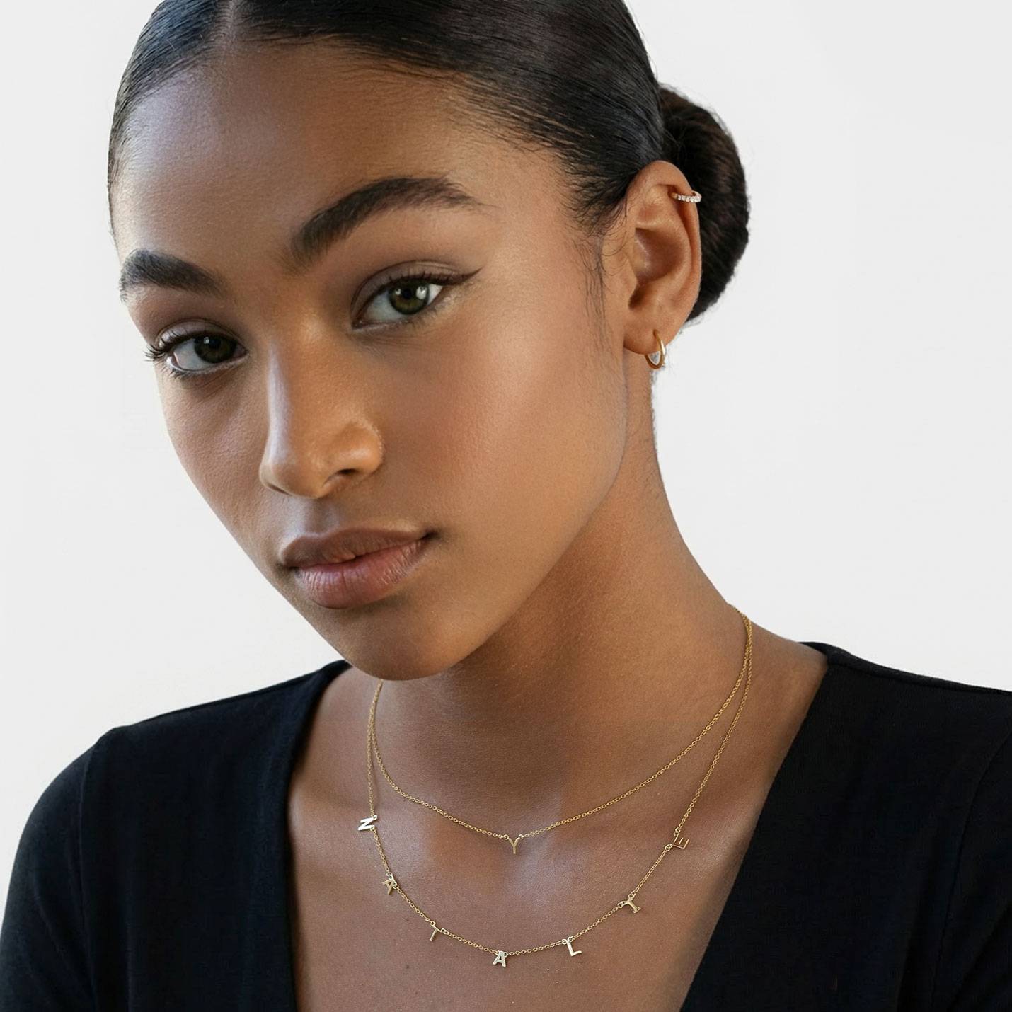 Mia Halskette mit Initialen - 417er Gelbgold-4 Mia Halskette mit Initialen - 417er Gelbgold-4 Produktfoto