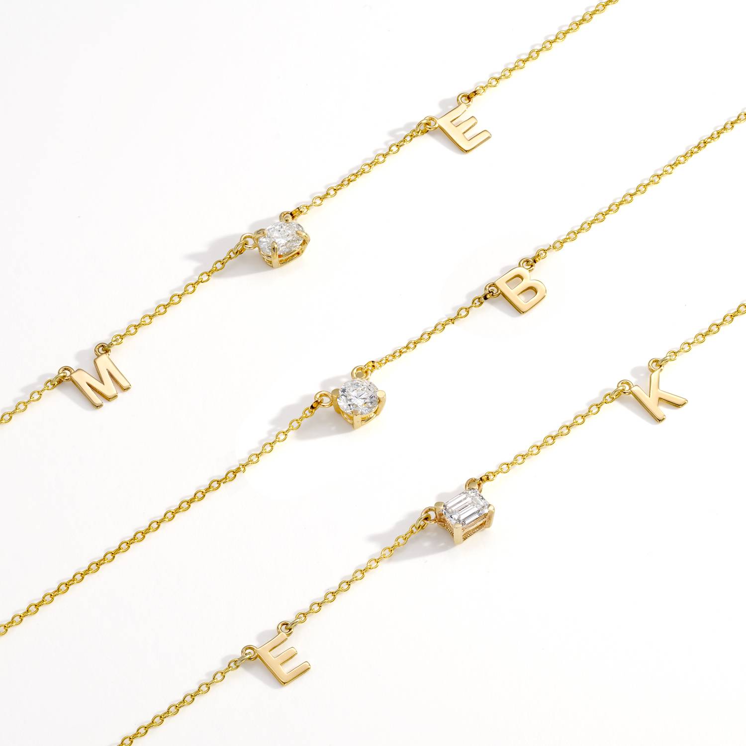 Mia Halskette mit Initialen und 0,3 ct Diamanten - 585er Gelbgold-2 Produktfoto