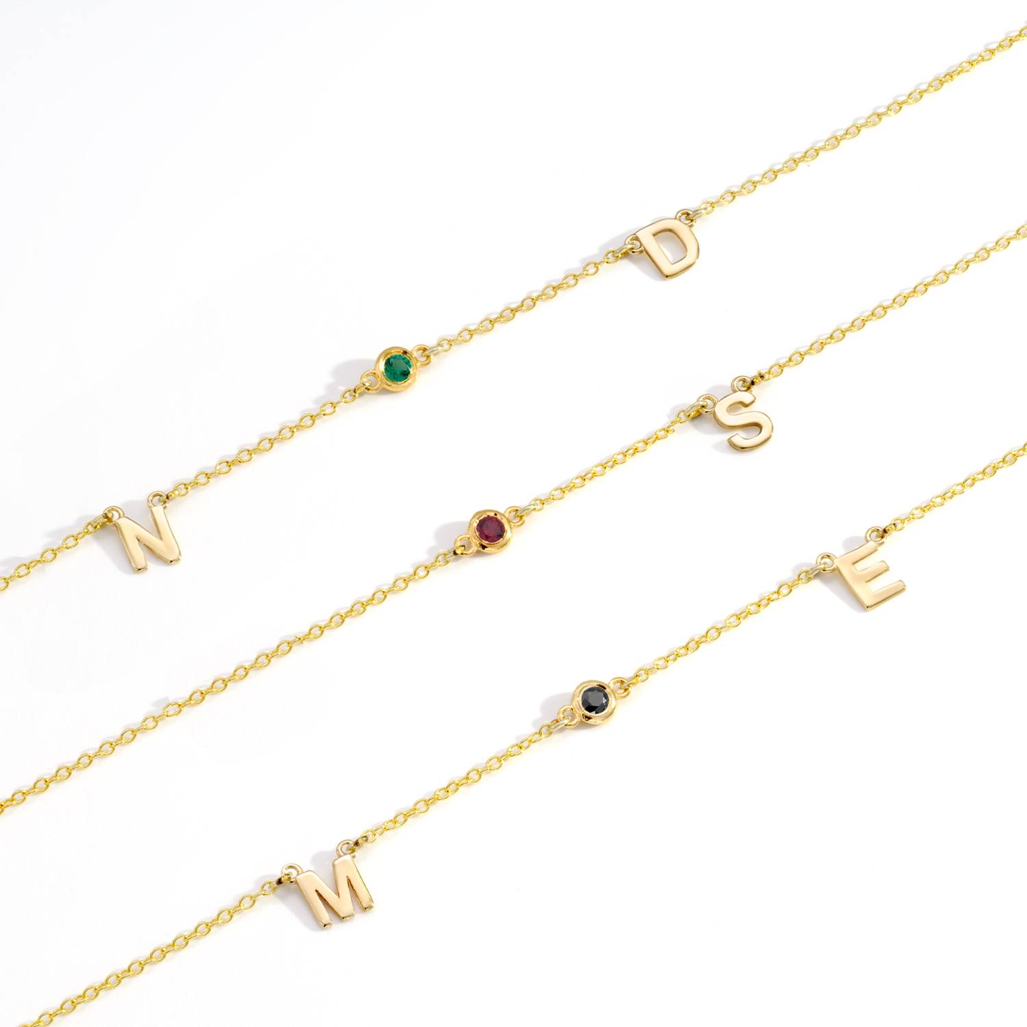Mia Halskette mit Initialen und Edelsteinen - 585er Gelbgold-4 Produktfoto