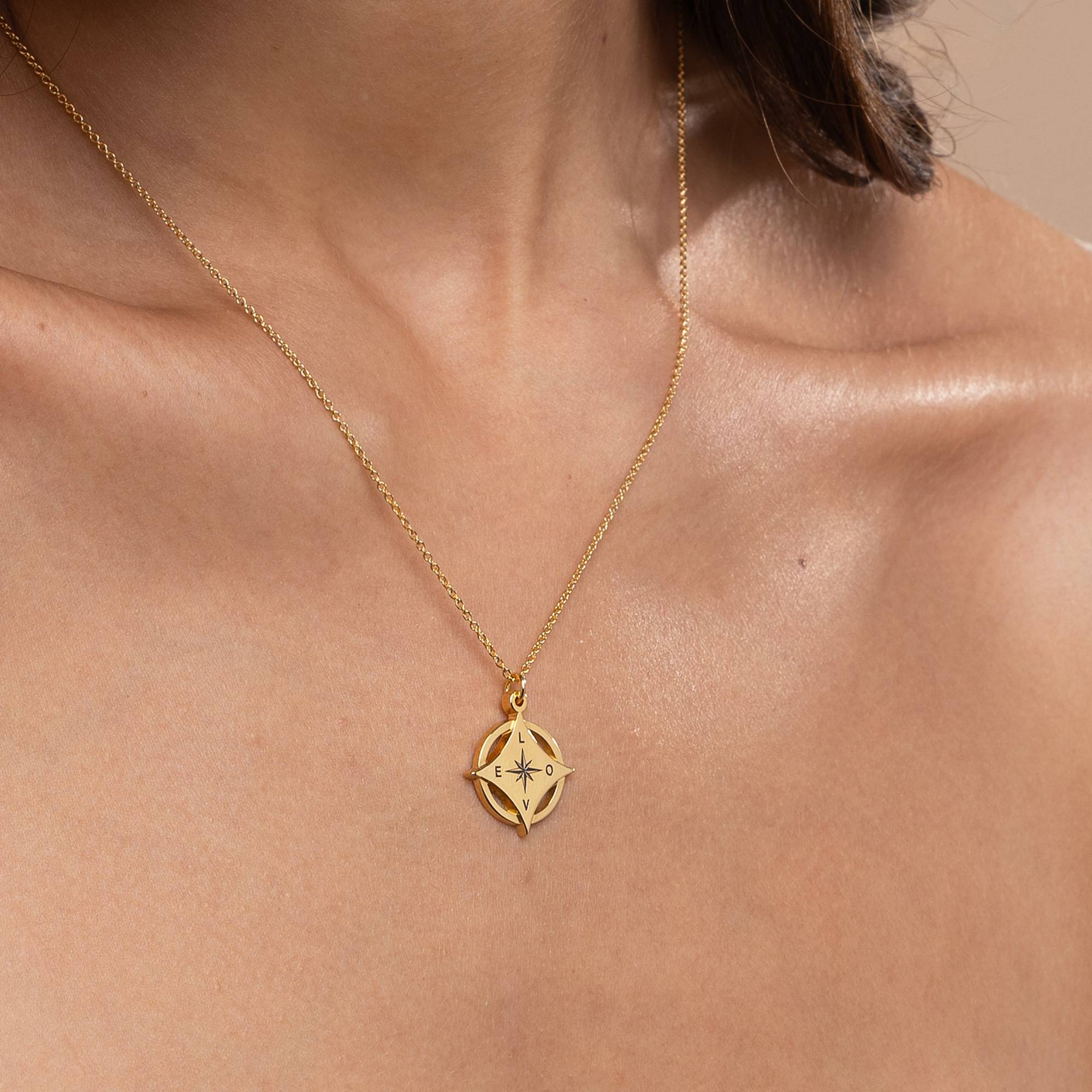 Kaia Initial Kompass-Halskette - Gold-Vermeil-3 Kaia Initial Kompass-Halskette - Gold-Vermeil-3 Produktfoto