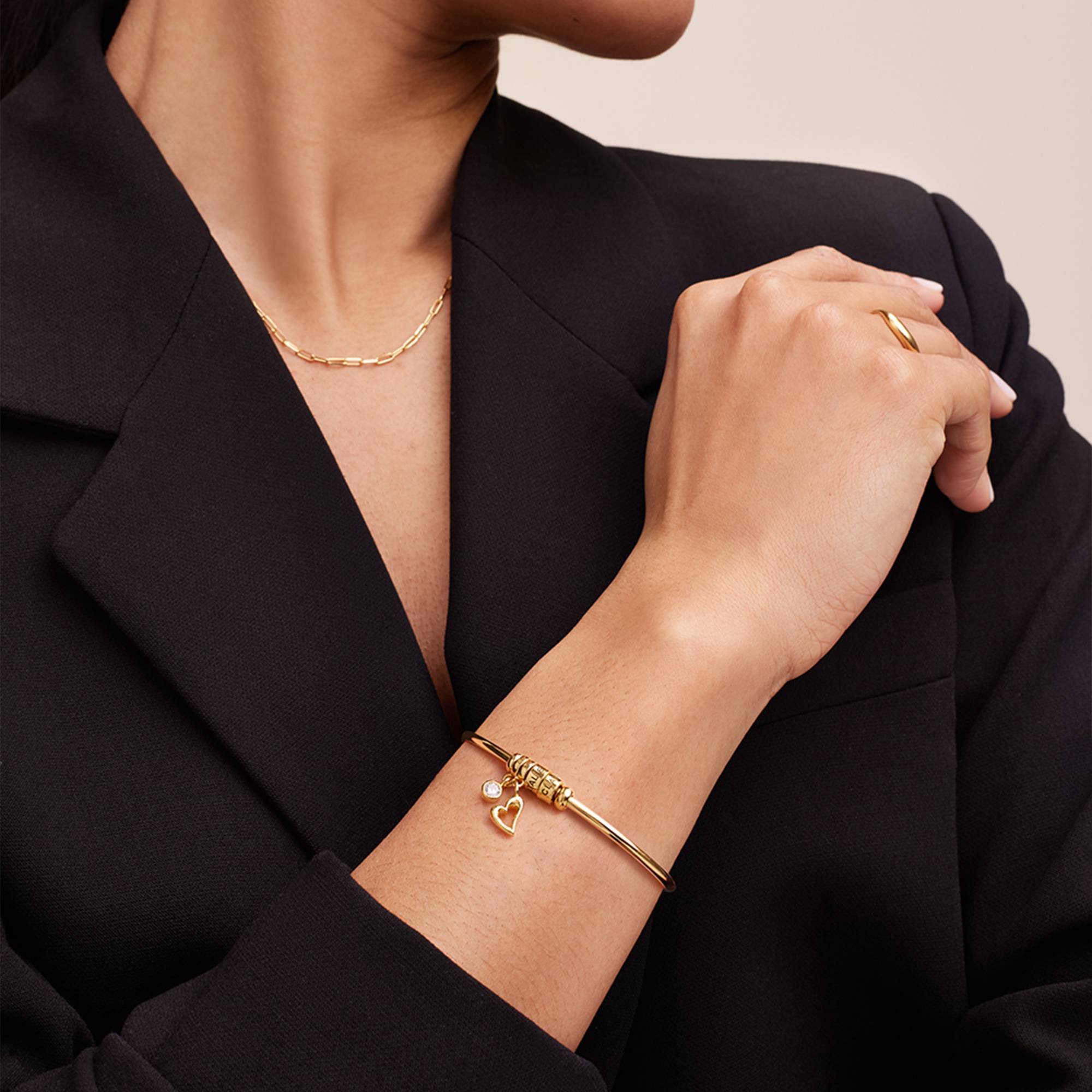 Linda Kreisanhänger-Armreif mit gravierten Vermeil-Beads-5 Produktfoto