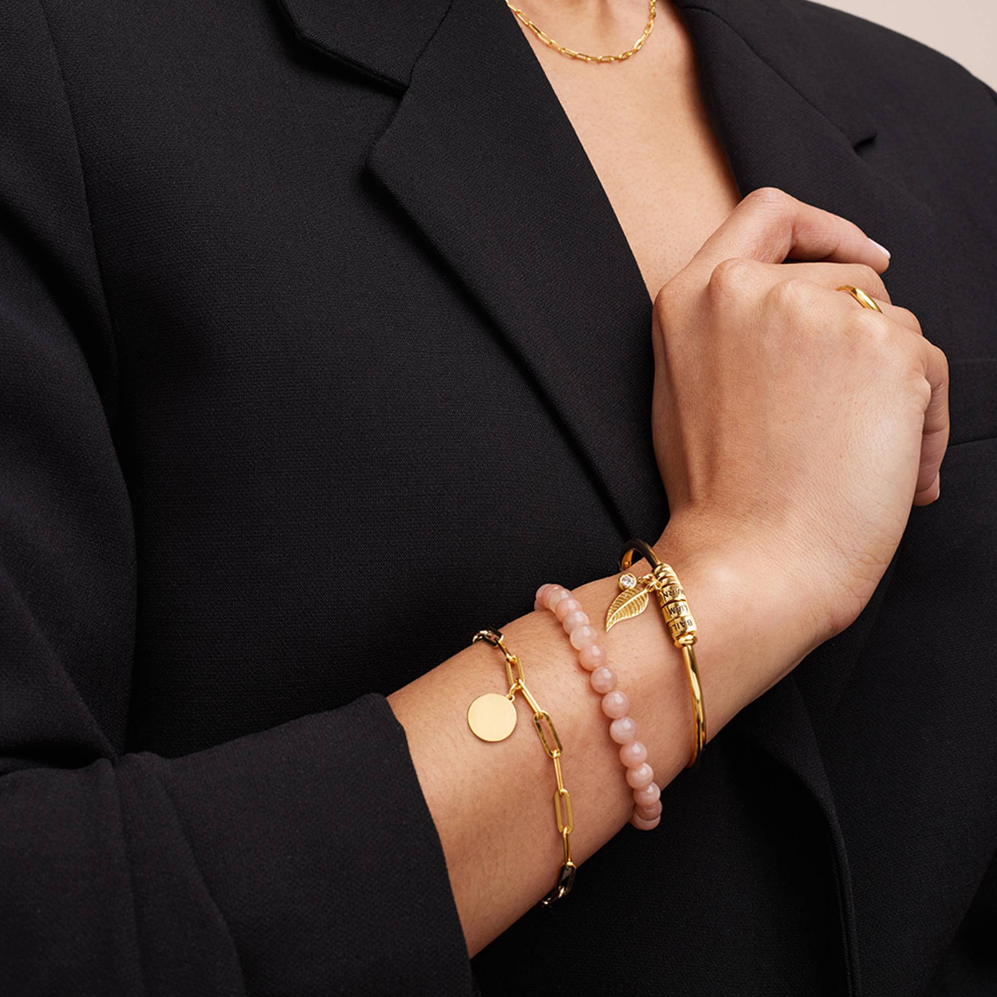 Linda Kreisanhänger-Armreif mit gravierten Vermeil-Beads und Diamant-5 Produktfoto