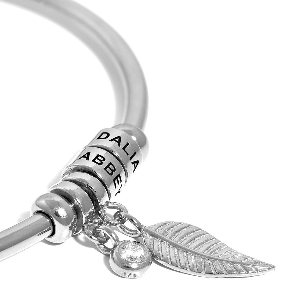 Linda Kreisanhänger-Armreif mit gravierten silbernen Beads und Diamant-3 Produktfoto