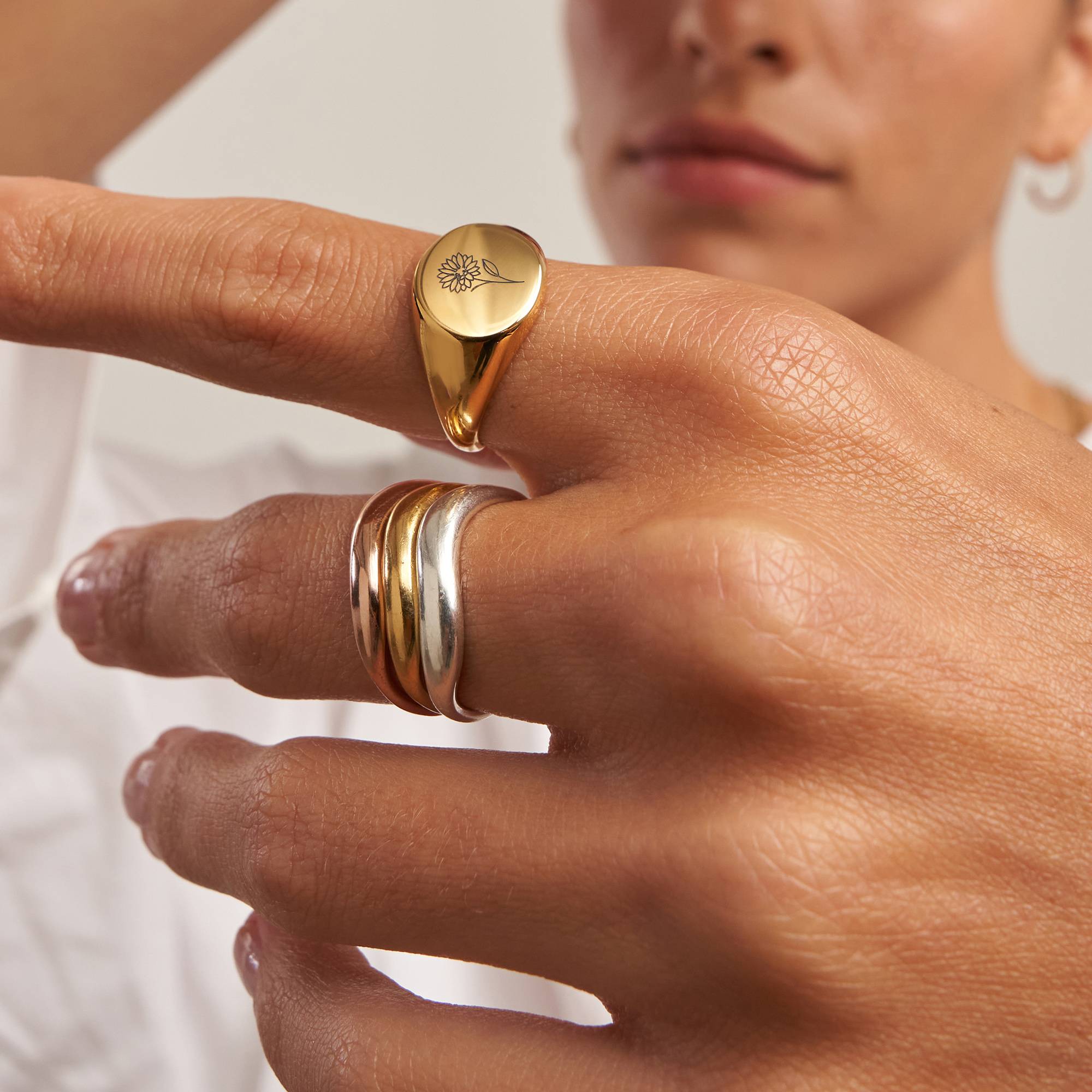 Prärie Siegelring mit Geburtsblume für Frauen - Gold-Vermeil-2 Prärie Siegelring mit Geburtsblume für Frauen - Gold-Vermeil-2 Produktfoto