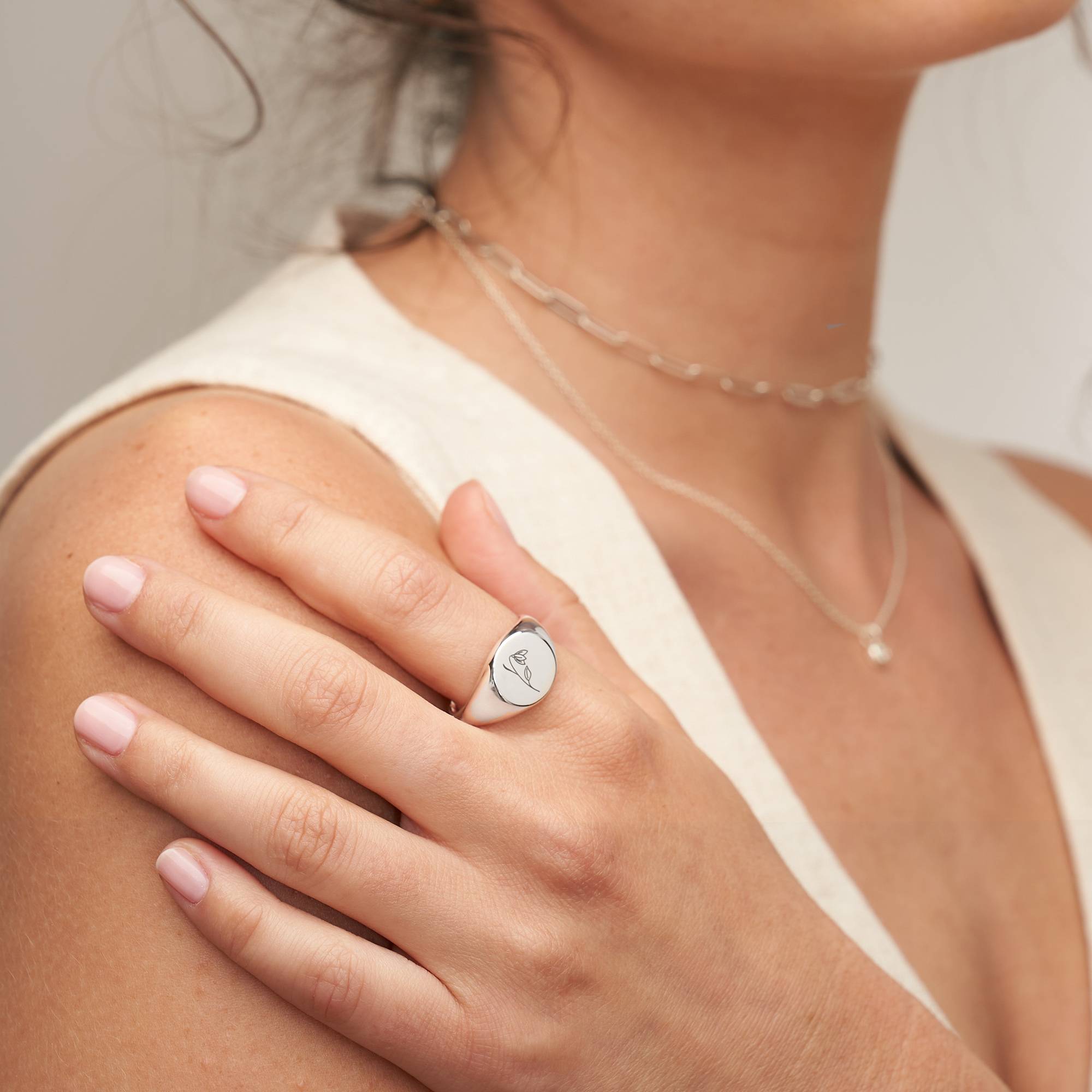 Prärie Siegelring mit Geburtsblume für Frauen - 925er Sterlingsilber-1 Prärie Siegelring mit Geburtsblume für Frauen - 925er Sterlingsilber-1 Produktfoto