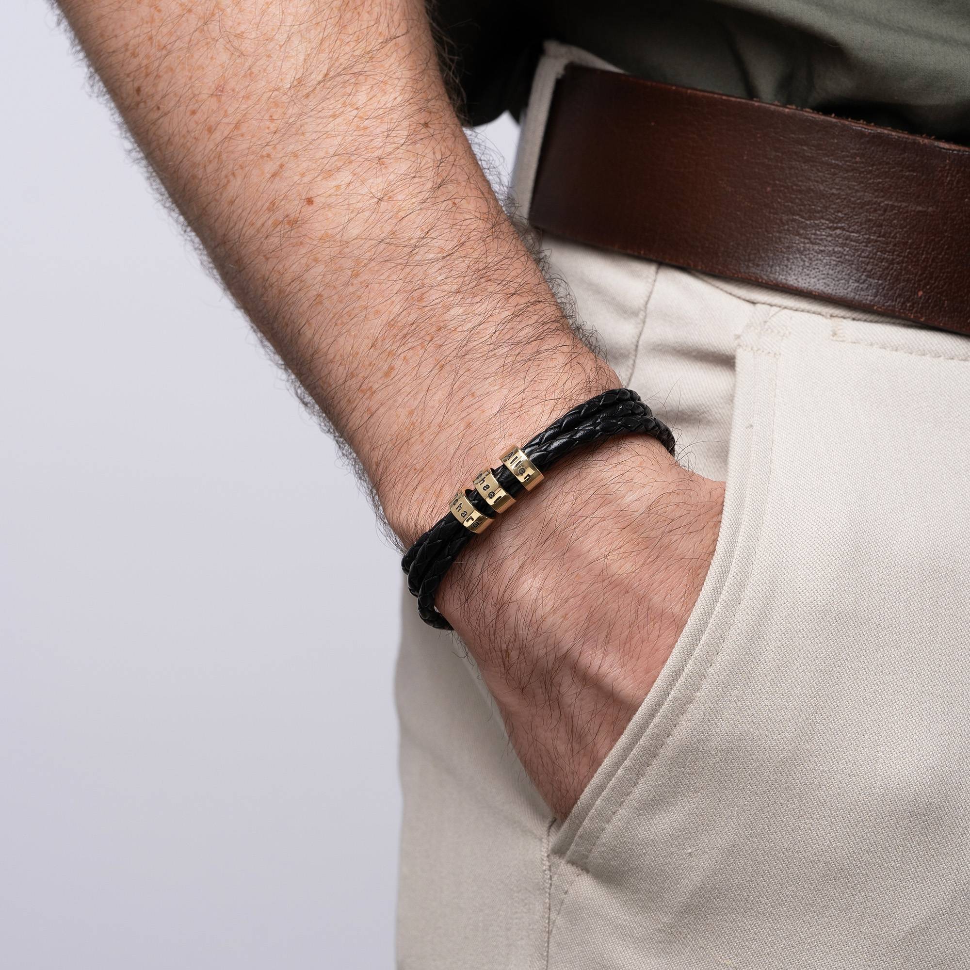 Navigator schwarzes geflochtenes Lederarmband mit gravierten 585er goldenen Beads-3 Navigator schwarzes geflochtenes Lederarmband mit gravierten 585er goldenen Beads-3 Produktfoto