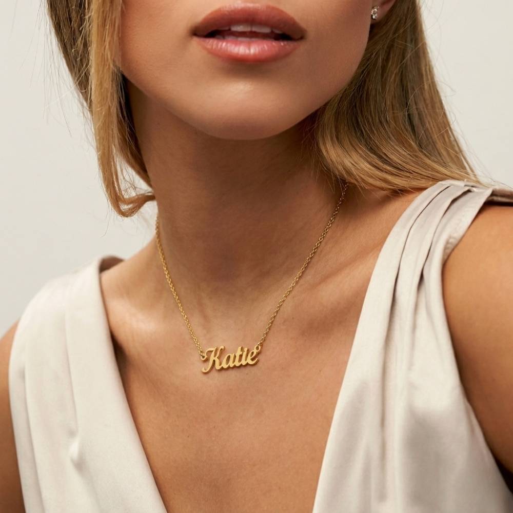 Personalisierte Namenskette - 750er vergoldeter Edelstahl-3 Personalisierte Namenskette - 750er vergoldeter Edelstahl-3 Produktfoto