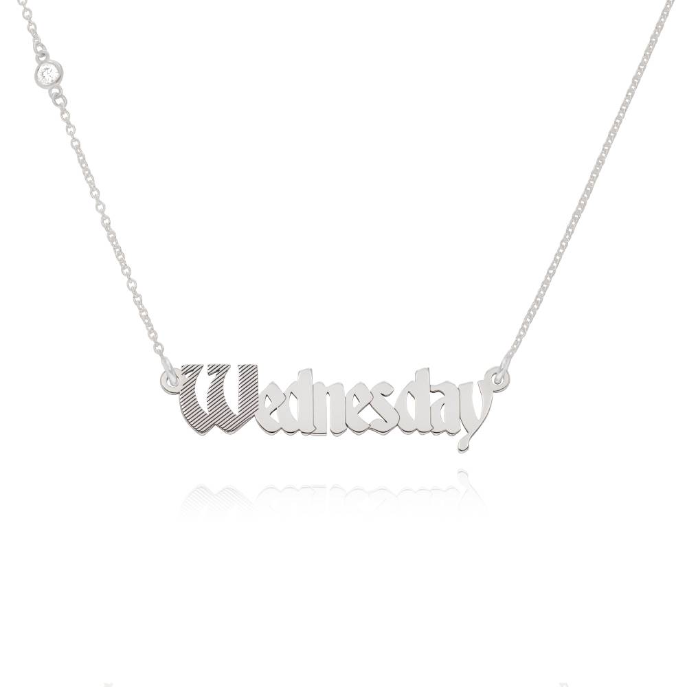 Wednesday geprägte gotische Namenskette mit Diamant - 925er Sterlingsilber-2 Wednesday geprägte gotische Namenskette mit Diamant - 925er Sterlingsilber-2 Produktfoto