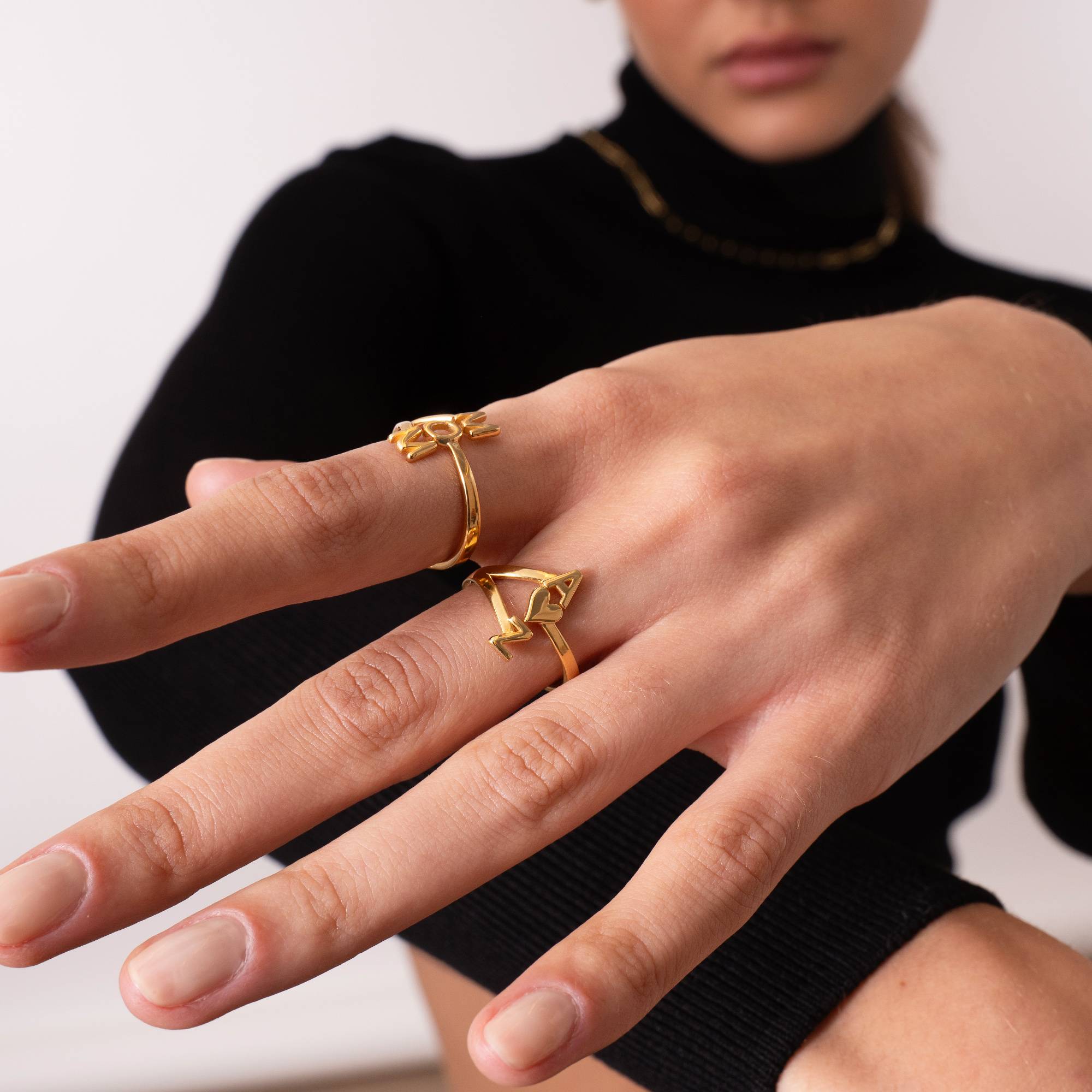 Unendlichkeitsring mit drei Initialen - vergoldetes Sterlingsilber-6 Produktfoto