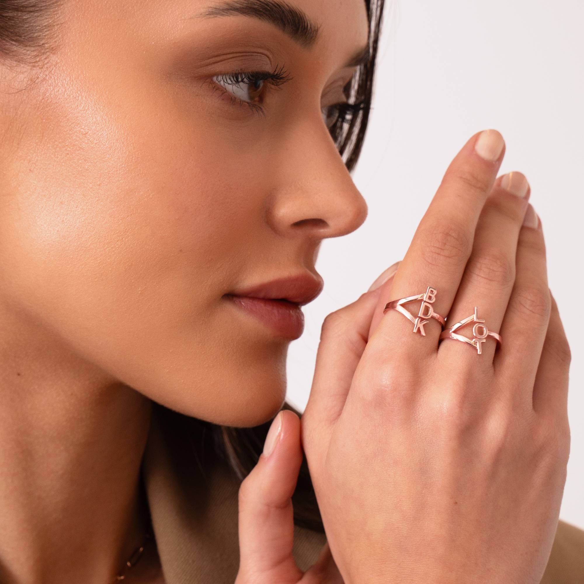Unendlichkeitsring mit drei Initialen - rosévergoldetes Sterlingsilber-3 Produktfoto