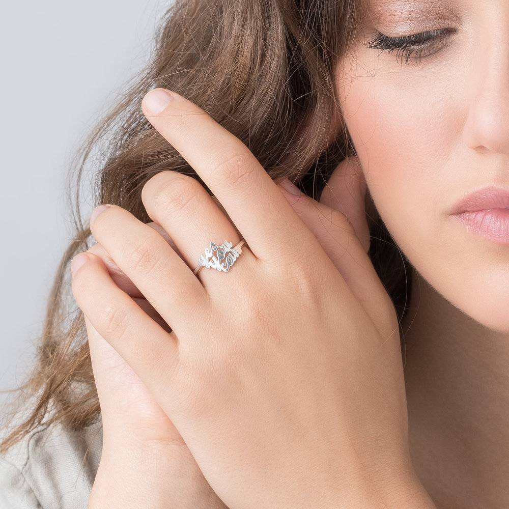Script Ring mit drei Namen - 925er Sterlingsilber-1 Script Ring mit drei Namen - 925er Sterlingsilber-1 Produktfoto