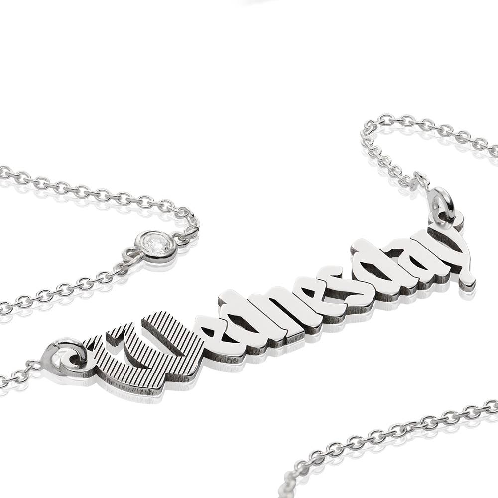 Wednesday geprägte gotische Namenskette mit Diamant - 925er Sterlingsilber-4 Wednesday geprägte gotische Namenskette mit Diamant - 925er Sterlingsilber-4 Produktfoto