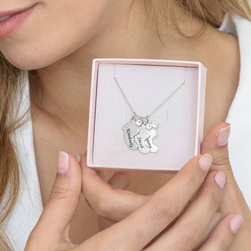 Mutterschmuck - gravierte Babyfüße-Kette mit Geburtssteinen - 417er Weißgold-5 Mutterschmuck - gravierte Babyfüße-Kette mit Geburtssteinen - 417er Weißgold-5 Produktfoto