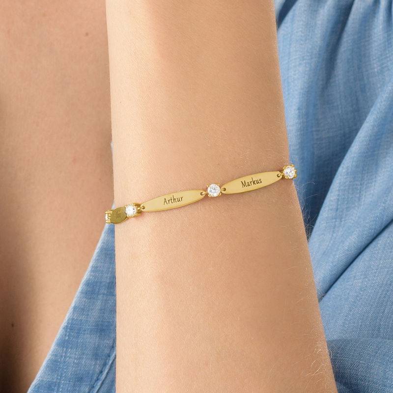 Graviertes Mutterarmband mit kubischen Zirkoniasteinen - in Vergoldung-3 Produktfoto