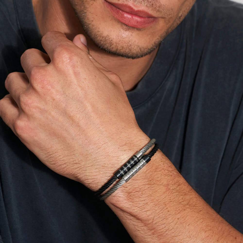 Gravierbares Twist Armband - schwarzer Edelstahl-4 Produktfoto