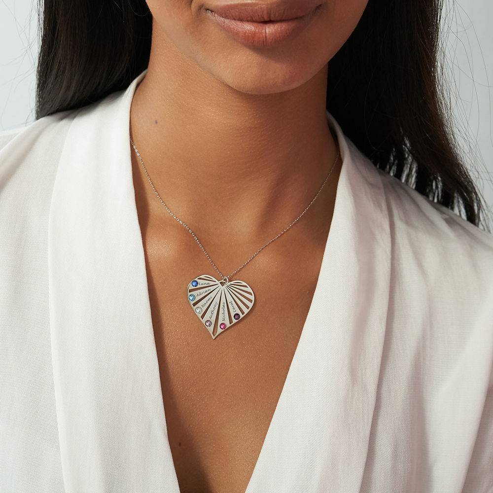 Familienkette mit gravierbarem Herzanhänger und Geburtssteinen - 417er Weißgold-2 Familienkette mit gravierbarem Herzanhänger und Geburtssteinen - 417er Weißgold-2 Produktfoto
