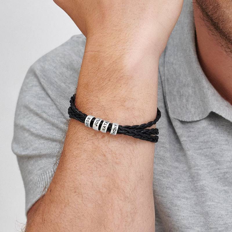 Schwarzes geflochtenes Lederarmband mit gravierten silbernen Beads-8 Schwarzes geflochtenes Lederarmband mit gravierten silbernen Beads-8 Produktfoto
