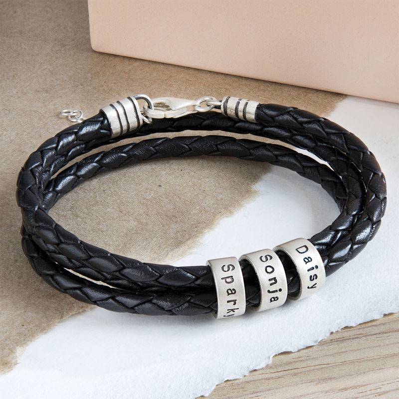 Schwarzes geflochtenes Lederarmband mit gravierten silbernen Beads für Frauen-4 Schwarzes geflochtenes Lederarmband mit gravierten silbernen Beads für Frauen-4 Produktfoto