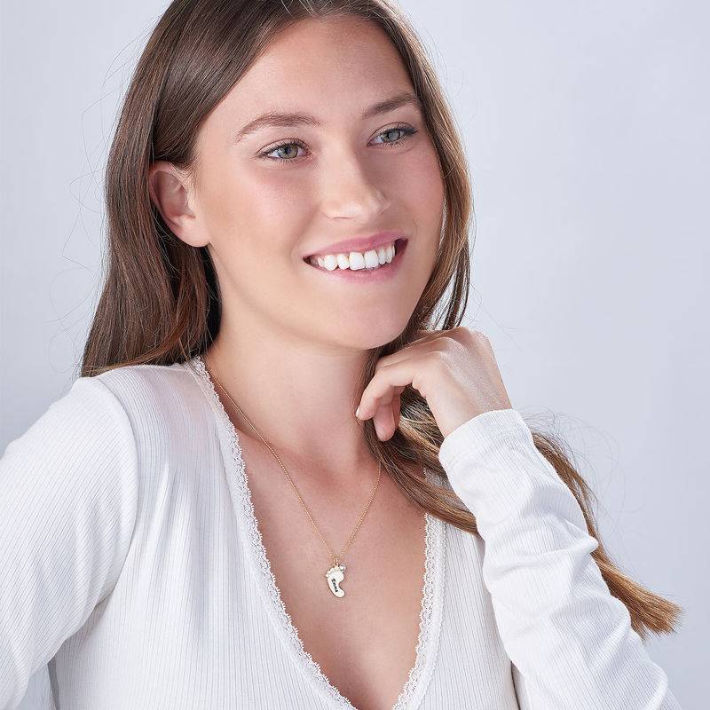 Mutterschmuck - gravierte Babyfüße-Kette mit Geburtssteinen - 417er Gelbgold-5 Mutterschmuck - gravierte Babyfüße-Kette mit Geburtssteinen - 417er Gelbgold-5 Produktfoto