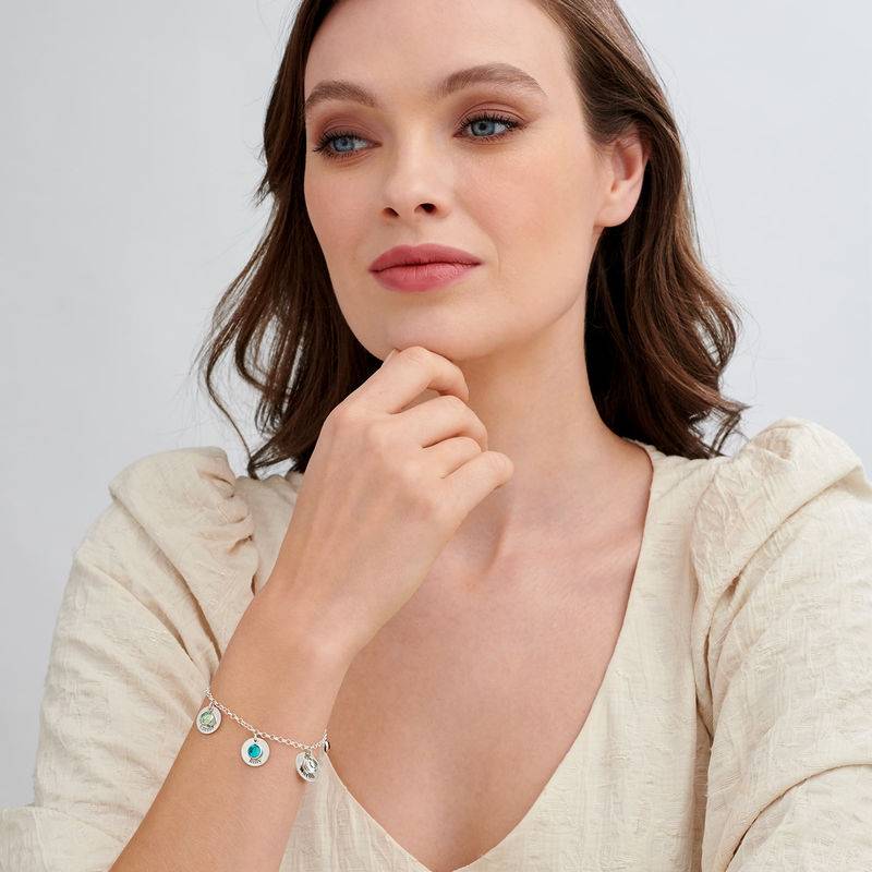 Mütter-Personalisierter Charms-Armband mit Geburtssteinkristallen in Silber-2 Produktfoto