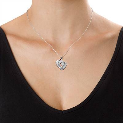 Personalisierte Babyfüße-Kette mit Geburtsstein - 925er Sterlingsilber-1 Personalisierte Babyfüße-Kette mit Geburtsstein - 925er Sterlingsilber-1 Produktfoto