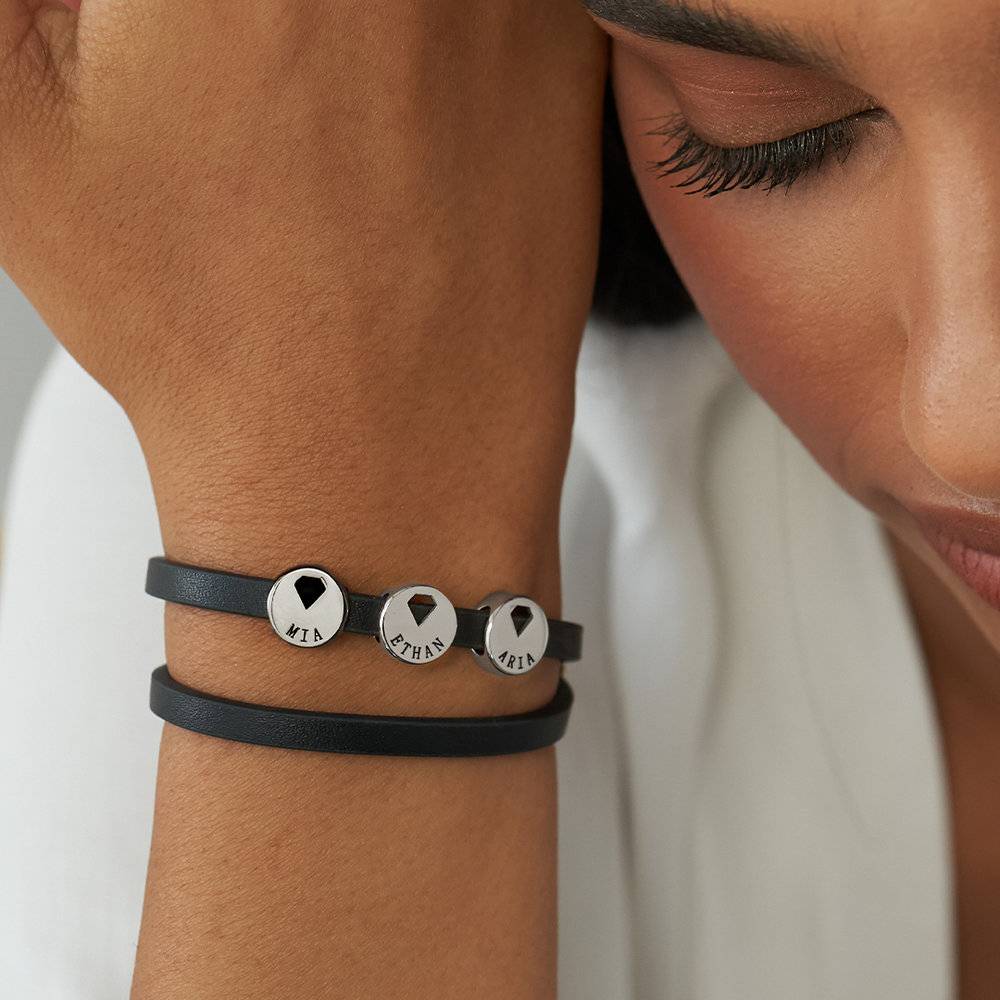 Leder-Wickelarmband mit Edelstahl-Charms-3 Leder-Wickelarmband mit Edelstahl-Charms-3 Produktfoto