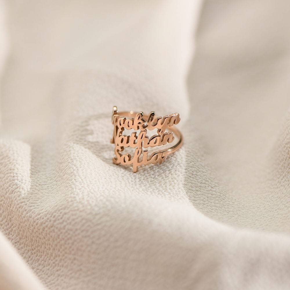 Script Ring mit drei Namen - rosévergoldetes Sterlingsilber-2 Script Ring mit drei Namen - rosévergoldetes Sterlingsilber-2 Produktfoto